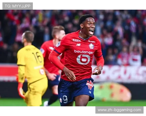 里尔客场2-0轻取欧塞尔，热内西奥战术调整见效